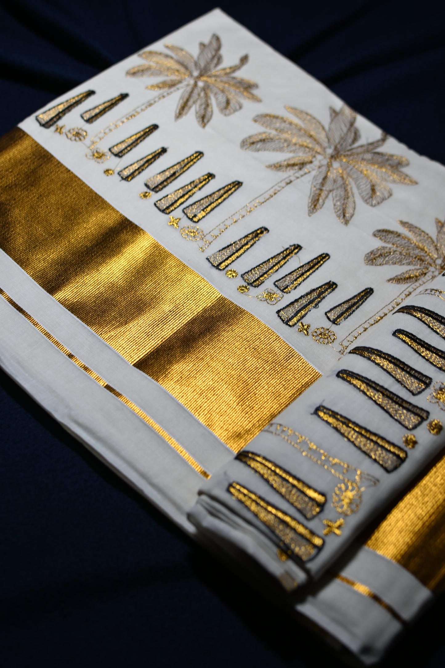 Cotton Saree with Coconut Palm & Onathappan Thread Work