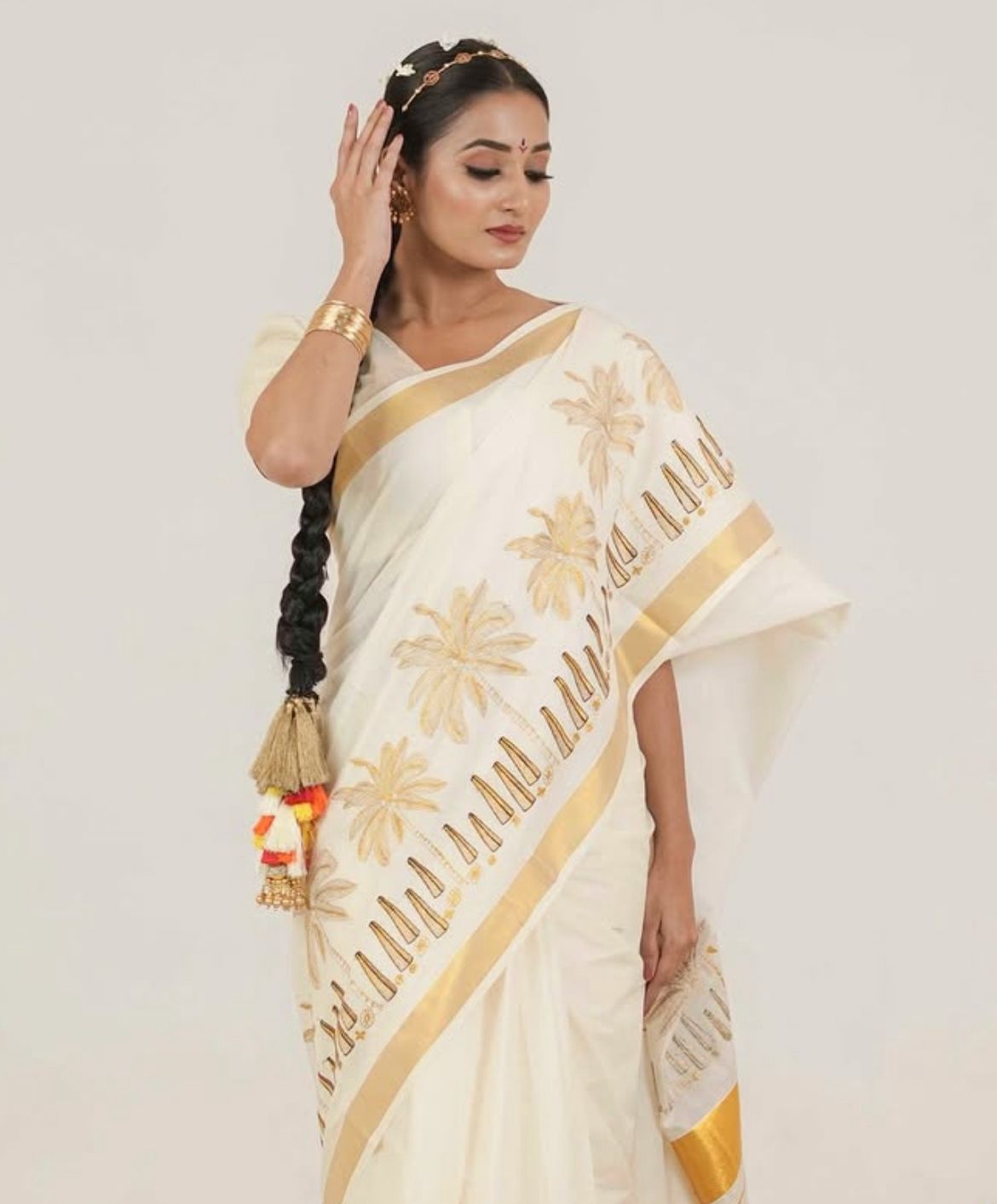 Cotton Saree with Coconut Palm & Onathappan Thread Work